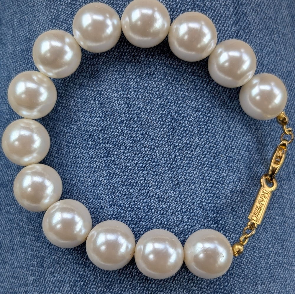 NAPIER White Pearl Bracelet with Gold Accents